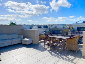 Central 3 Bedroom Penthouse near Paceville Party Area
